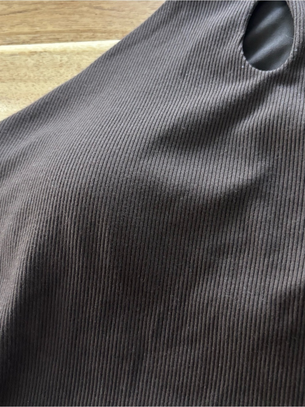 ALO Yoga Ribbed Tank - Picture 3 of 6